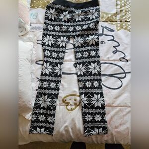 Girls Black and Grey Printed Leggings in size 10/12